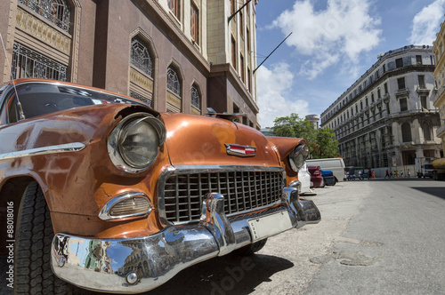 Naklejka na drzwi American classic car in Cuba