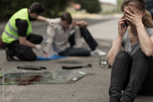 Cuadros en Lienzo Despair driver after traffic accident