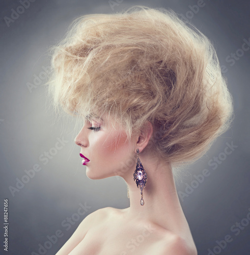 Plakat na zamówienie High fashion model girl with updo hairstyle