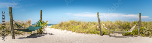 Tapeta ścienna na wymiar Hamak na pięknej plaży