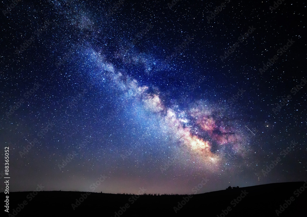 Droga Mleczna. Piękne letnie niebo z gwiazdami - obrazy, fototapety, plakaty 