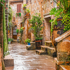 Fototapete - Alley in old town Pitigliano Tuscany Italy