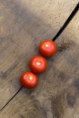 tomatoes-rustic-oak