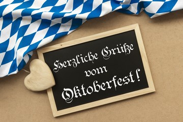 Wall Mural - Oktoberfest Schiefer-Tafel mit Fahnenstoff