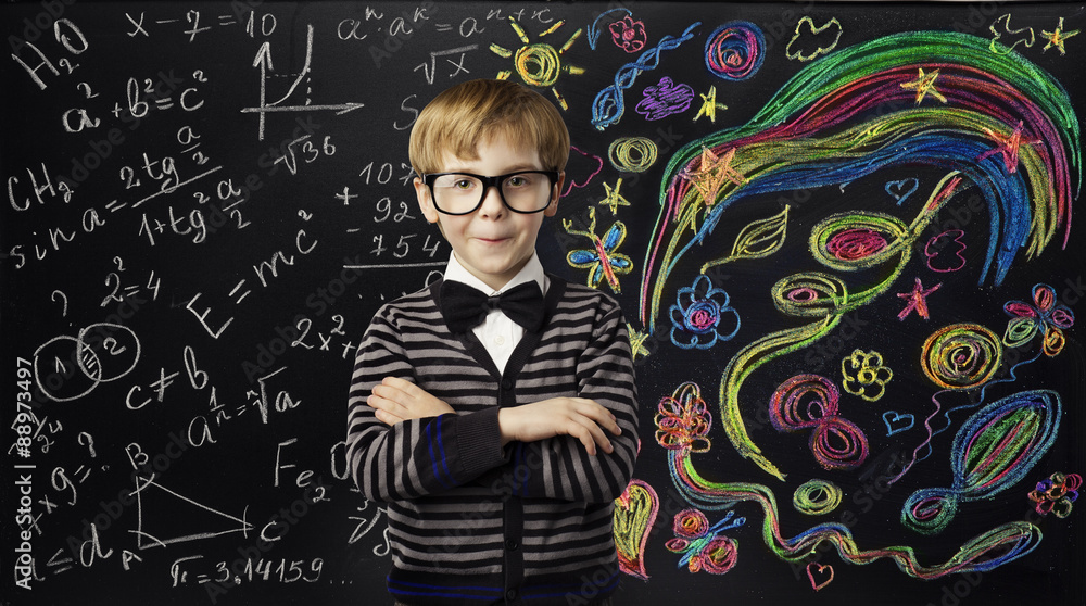 Kid Creativity Education Concept, Child Learning Art Mathematics formula Formula - obrazy, fototapety, plakaty 
