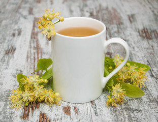 Sticker - Cup of herbal tea with linden flowers