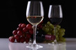 © Volodymyr - Wine glasses and grapes