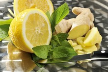 Ingredients With Lemon And Ginger Lemonade (lemons, Ginger, Mint)