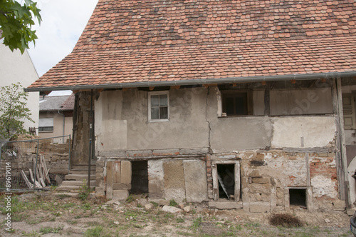 Altes Haus Im Kraichtal Deutschland Kaufen Sie Dieses Foto Und