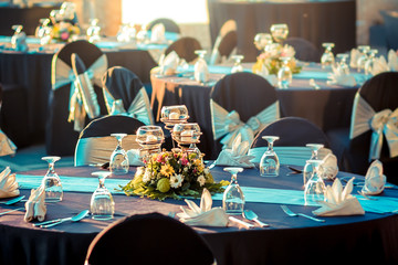 wedding banquet table setting