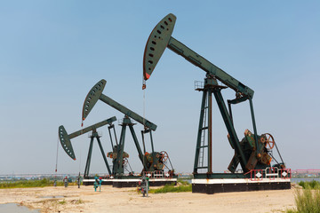 Green Oil pump of crude oilwell rig