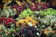 Different Varieties Of Grapes