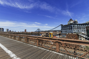 Wall Mural - Views of the Brooklyn Bridge.