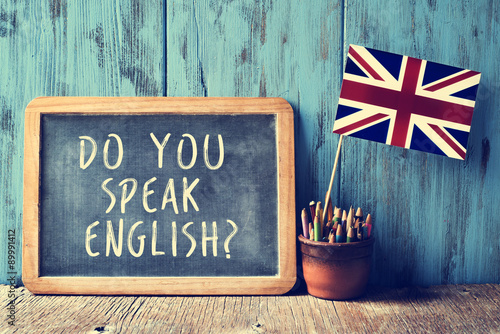 Fotografía Texto habla usted Inglés? en una pizarra, filtrada
