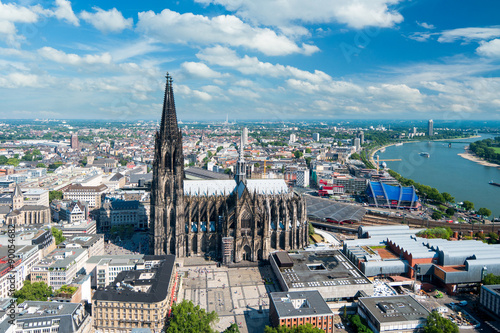 Kölner Dom im Sommer, Köln aus der Luft Stock Photo | Adobe Stock
