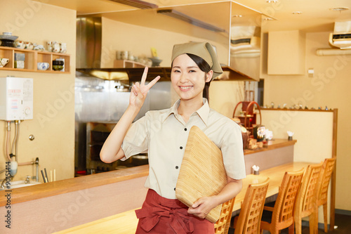 飲食店の店員 ピースサイン Buy This Stock Photo And Explore Similar Images At Adobe Stock Adobe Stock 飲食店の店員 ピースサイン Buy This Stock Photo And Explore Similar Images At Adobe Stock Adobe Stock