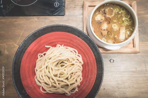 Obraz na płótnie canvas Ramen tsukemen / japońskie jedzenie