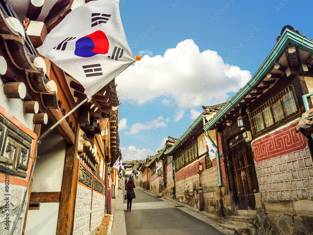 Bukchon Hanok Village in Seoul, South Korea. - obrazy, fototapety, plakaty 
