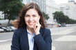 © Daniel Ernst - Schöne Geschäftsfrau in der Stadt