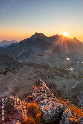 Fototapeta na wymiar Vertical photo in rocky mountain landscape