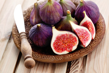 Wall Mural - fresh figs