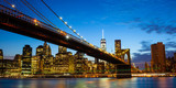 Fototapeta Mosty linowy / wiszący - New york city skyline by night