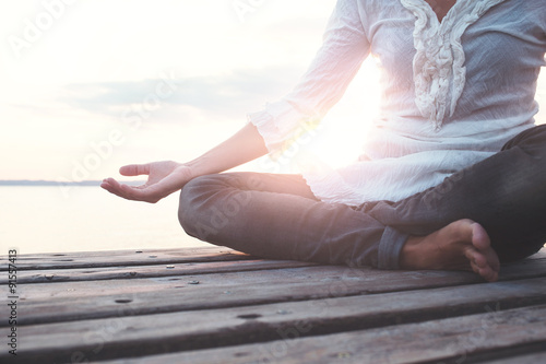 Cuadros en Lienzo Mente abierta meditación profunda