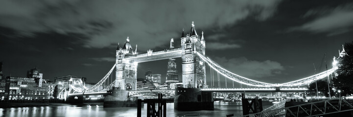 Fototapete - Tower Bridge London