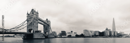 Naklejka na szybę London skyline