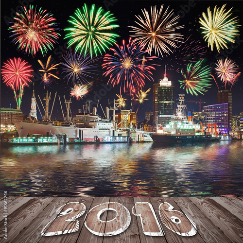 Hier steigen die besten silvesterpartys in hamburg Silvester 2016 - Hamburg Stock-Foto | Adobe Stock