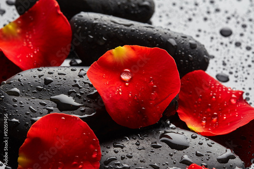 Naklejka na szafę Spa stones with rose petals