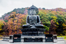 The Sinheungsa Temple At Seoraksan National Park, South Korea