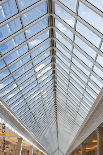 Light Clear Roof Modern Design Office Building With Glass Panel