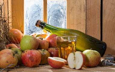 Canvas Print - bottle and glass of cider with apples