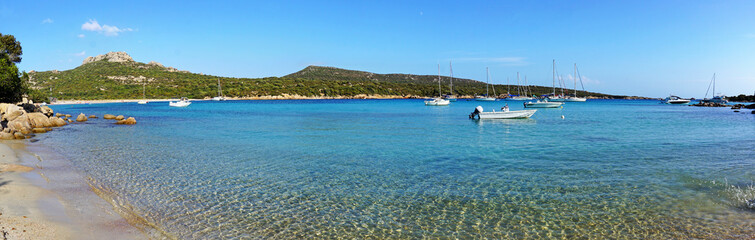 Wall Mural - Vue panoramique d'une plage Corse