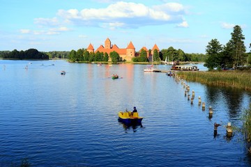 Wall Mural - Galves lake,Trakai old red bricks castle view