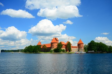 Wall Mural - Galves lake,Trakai old red bricks castle view