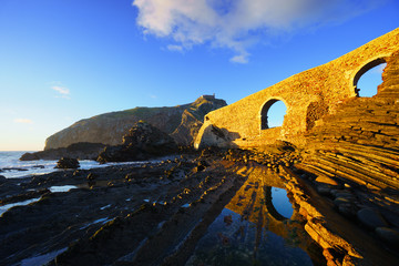 Wall Mural - San juan de Gaztelugatxe