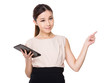 © leungchopan - Asian businesswoman hold with tablet and finger point up