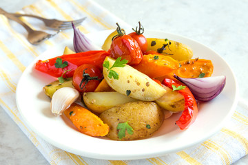 Canvas Print - oven baked vegetables