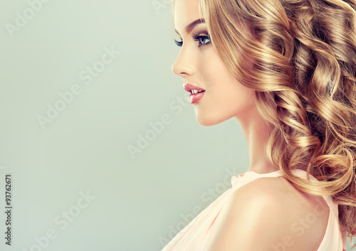 Smiling Beautiful girl light brown hair with an elegant hairstyle , hair wave ,c Tapéta, Fotótapéta