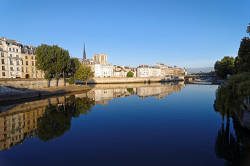 Poster - La Seine et iles de Paris