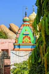 Fototapete - Small temple in Hampi, India.