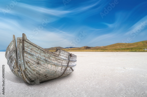 Obraz w ramie Lonely old boat on the Salt Lake