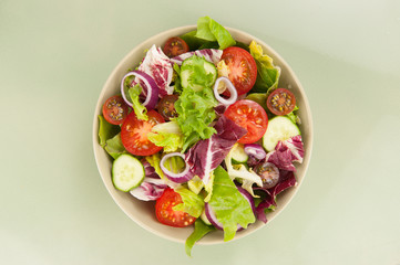 Canvas Print - Fresh vegetable salad in a bowl