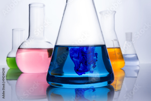 Fotografie, Obraz chemistry laboratory equipment and blue drop