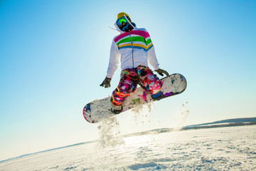 Extreme winter on snowboard