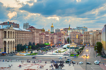 Fototapete - Maidan Nezalezhnosti Square, Kyiv, Ukraine