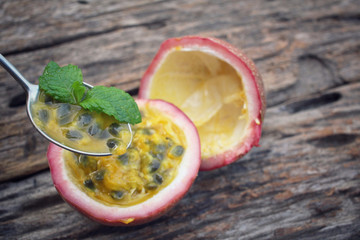 Canvas Print - Passion fruit