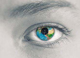 Eye with Earth planet